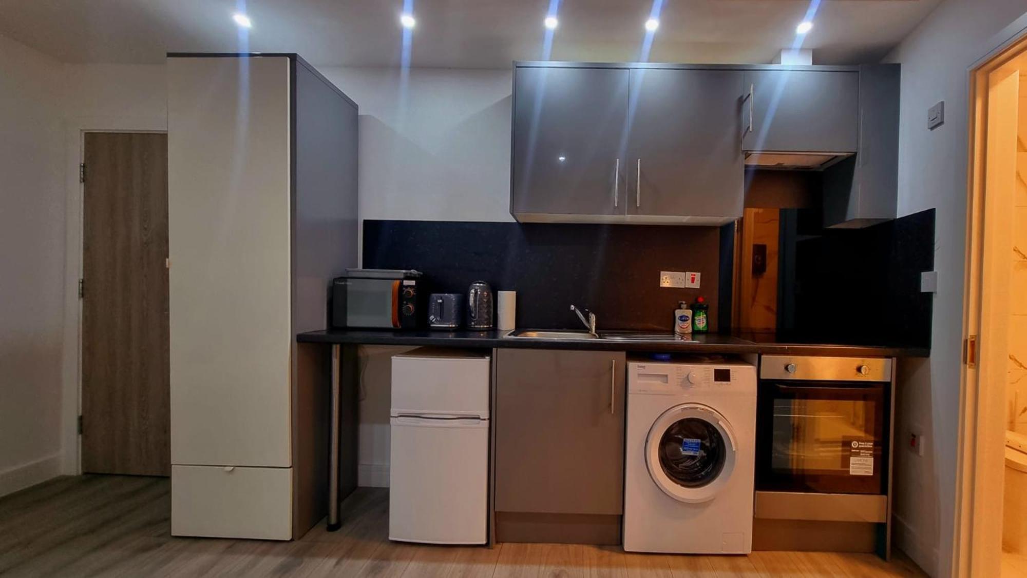 Brand New Collection Of Studios Close To Tube Station 런던 외부 사진