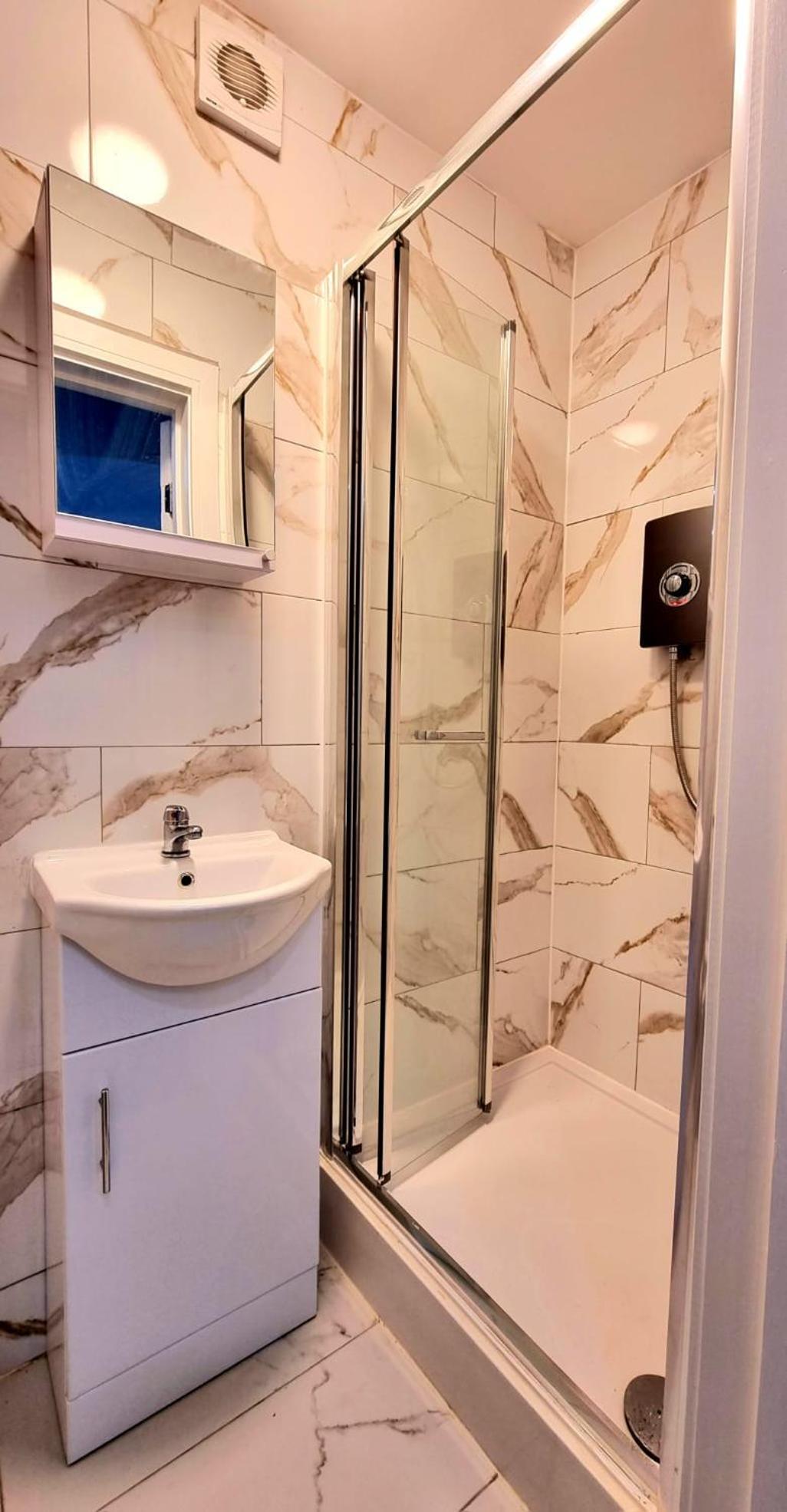Brand New Collection Of Studios Close To Tube Station 런던 외부 사진